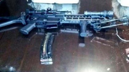 El arma secuestrada por la poicia,