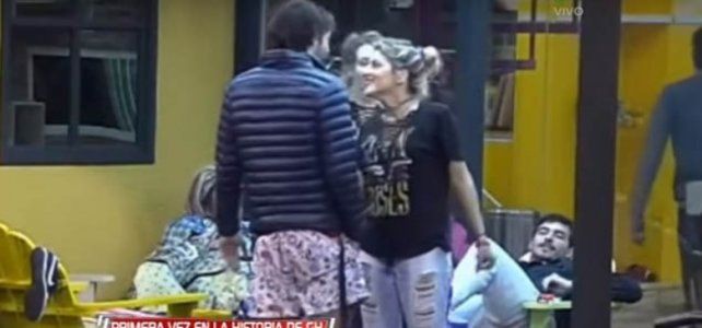 Marian y Dante treparon un paredón y se fueron en medio de la noche.
