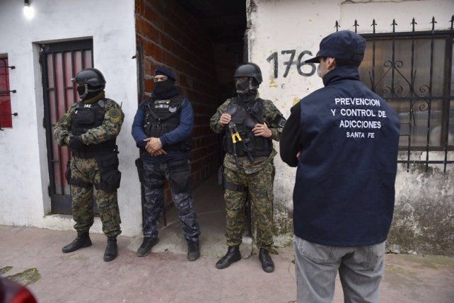 Allanamiento en dos viviendas de la zona norte.