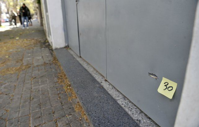 Unas 30 balas se descargaron esta mañana en la zona de Rodríguez al 1600.