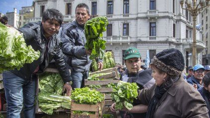 Una protesta de pequeños y medianos productores se llevó a cabo hoy en la Plaza de Mayo, en Buenos Aires.&nbsp;