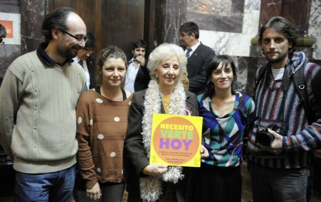 Estela apoyó la campaña 