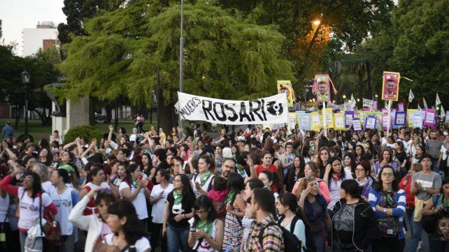 Las mujeres coparon las calles de Rosario.