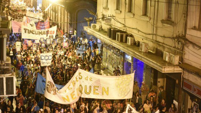 Las mujeres coparon las calles de Rosario.