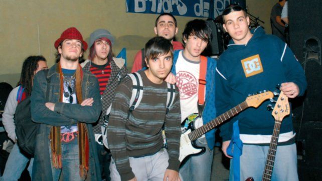 Los chicos de "Misterioso Chocolate" le pusieron color a la noche.