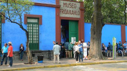La Casa Azul, el lugar donde nació y murió Frida. 