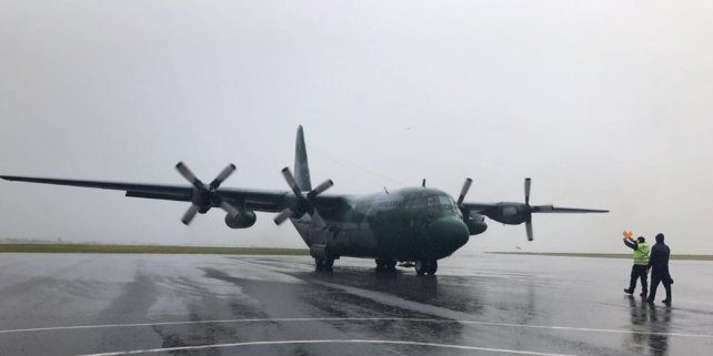 Uno de los tres aviones de la Fuerza Aérea Brasilera llegó a Chapecó con los cuerpos de las víctimas del accidente en Medellín.