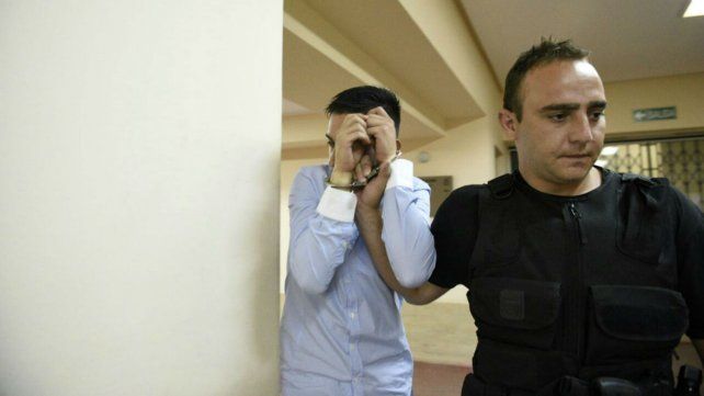 Los policías, al banquillo de los acusados.