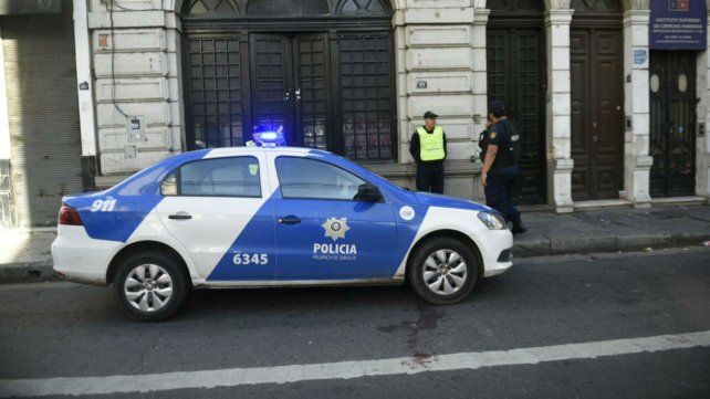 Custodia policial en "Child" tras el tiroteo de esta madrugada. 