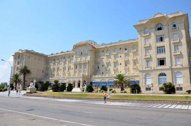 El frente del emblemático Hotel Argentino.