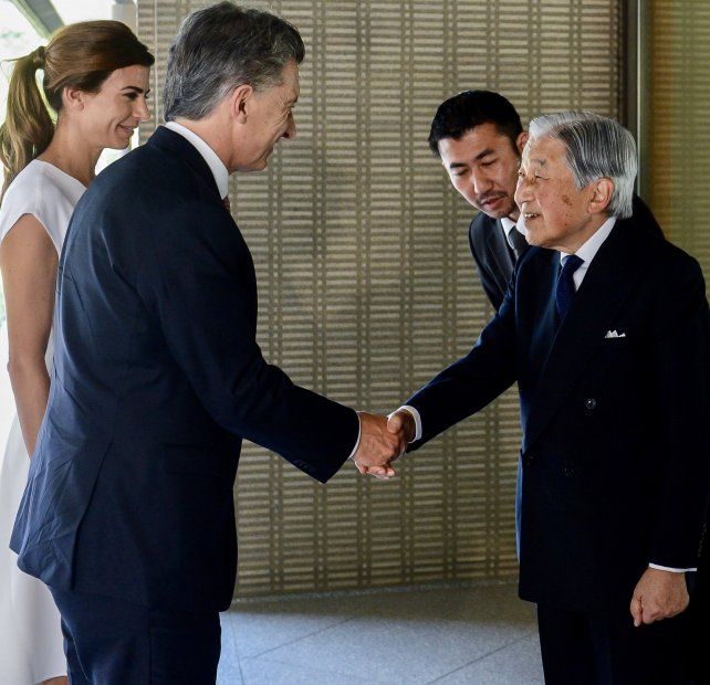 Macri y Juliana Awada ante el emperador Akihito