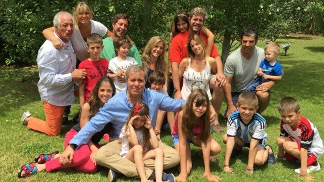En familia. Roberto Villavicencio junto a sus afectos más cercanos. 
