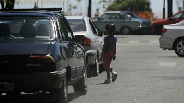 El trabajo infantil en las ciudades es uno de los más visibles, con niños y niñas pidiendo dinero en las calles.