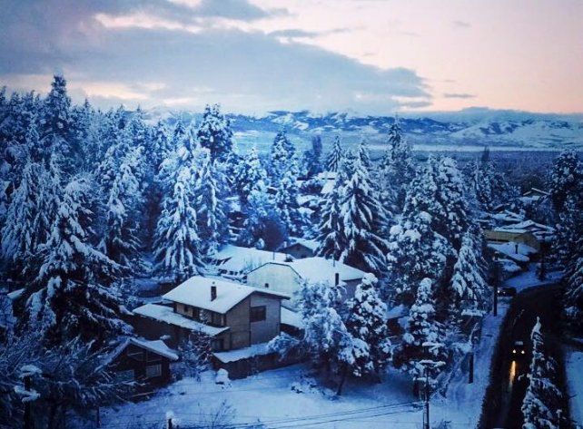 Nevada histórica en Bariloche con temperaturas de 10 grados bajos cero.