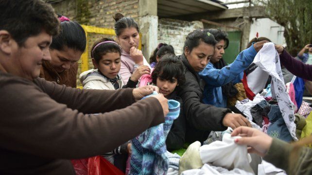 También ayudan con ropa y calzado que se pueda reunir.