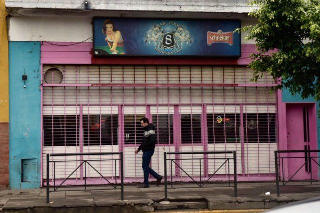 El bar y pool donde ocurrió el hecho. Fue poco antes de las 8 de hoy.
