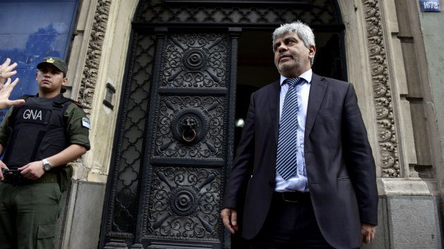 Baclini impulsa la regulación de la venta de tarjetas SIMS