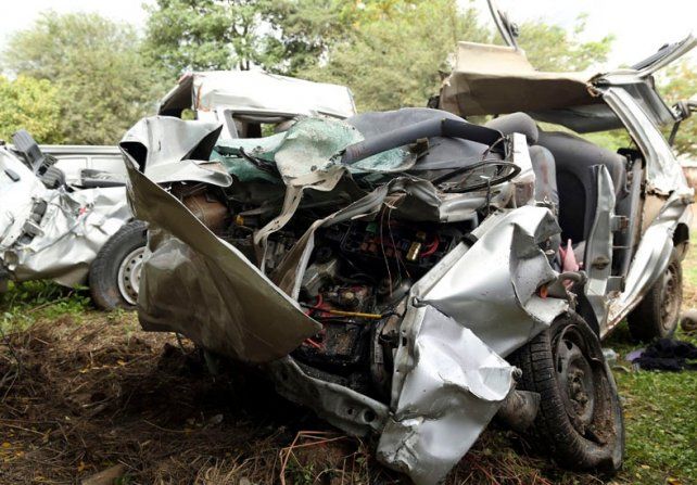 UN AUTO MENOS un auto menos: