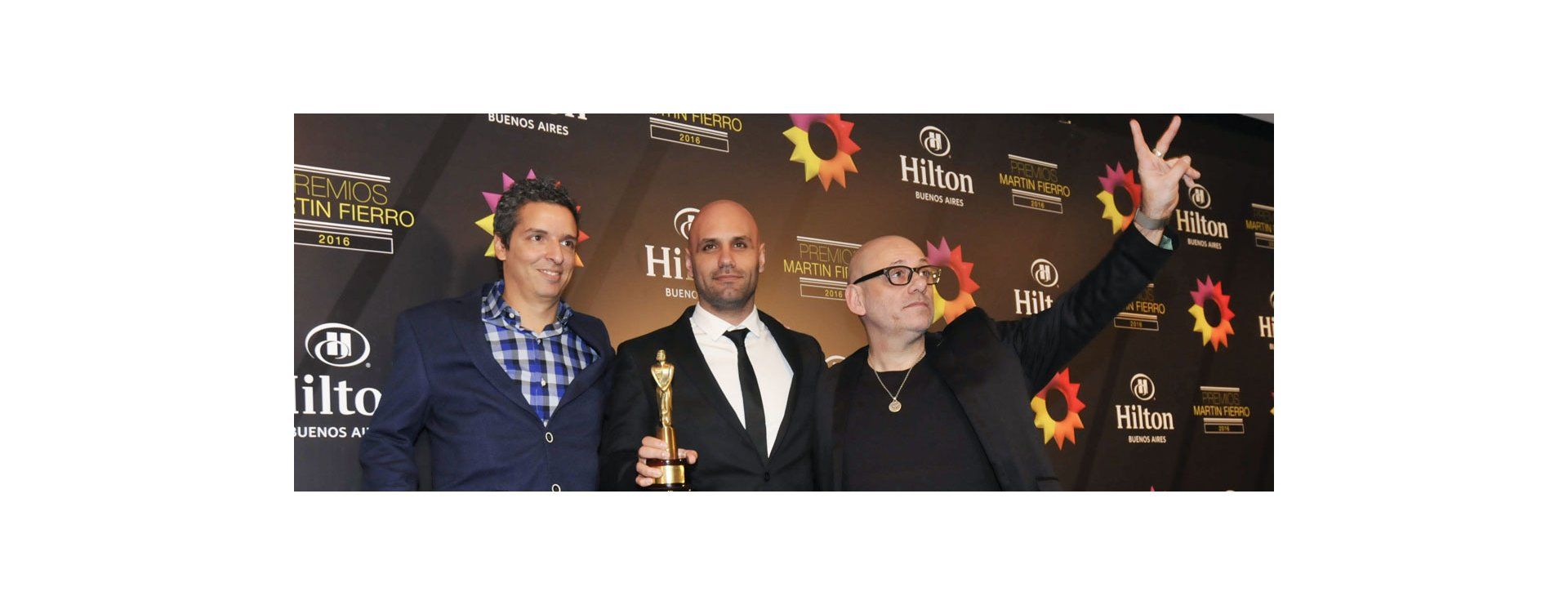 ... en la noche de los premios más importantes de la televisión ... en la noche de los premios más importantes de la televisión